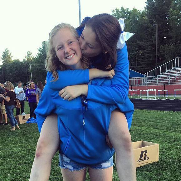 Meet your Posher, Danielle - Picture 1 of 1